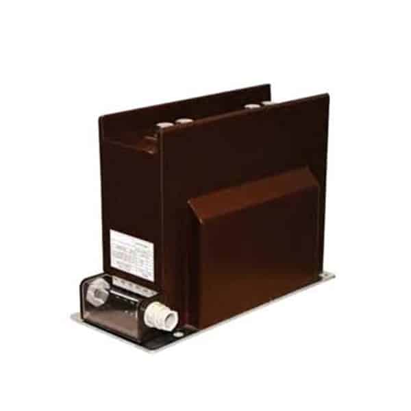 7.2 + 12 kV support current transformer; slender design (DIN 42600-8) with side barriers